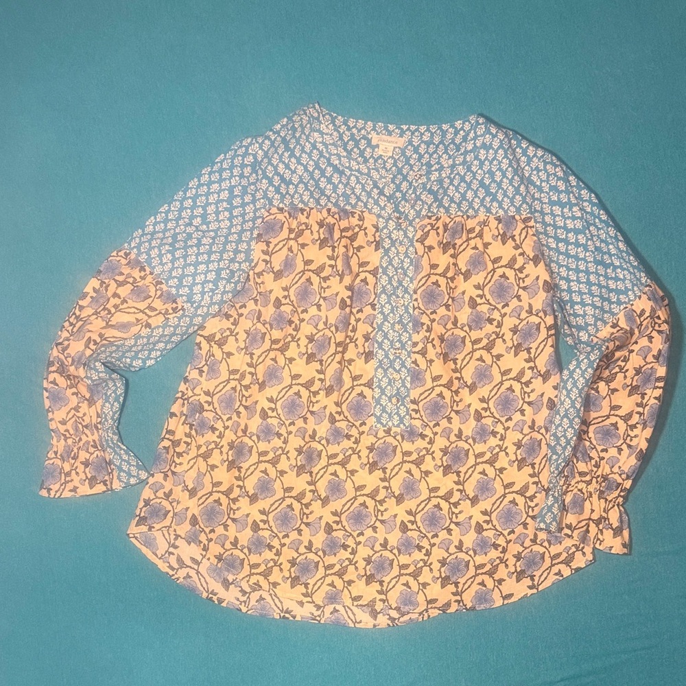 Sundance Blue & Cream Floral Mixed-Print Blouse med